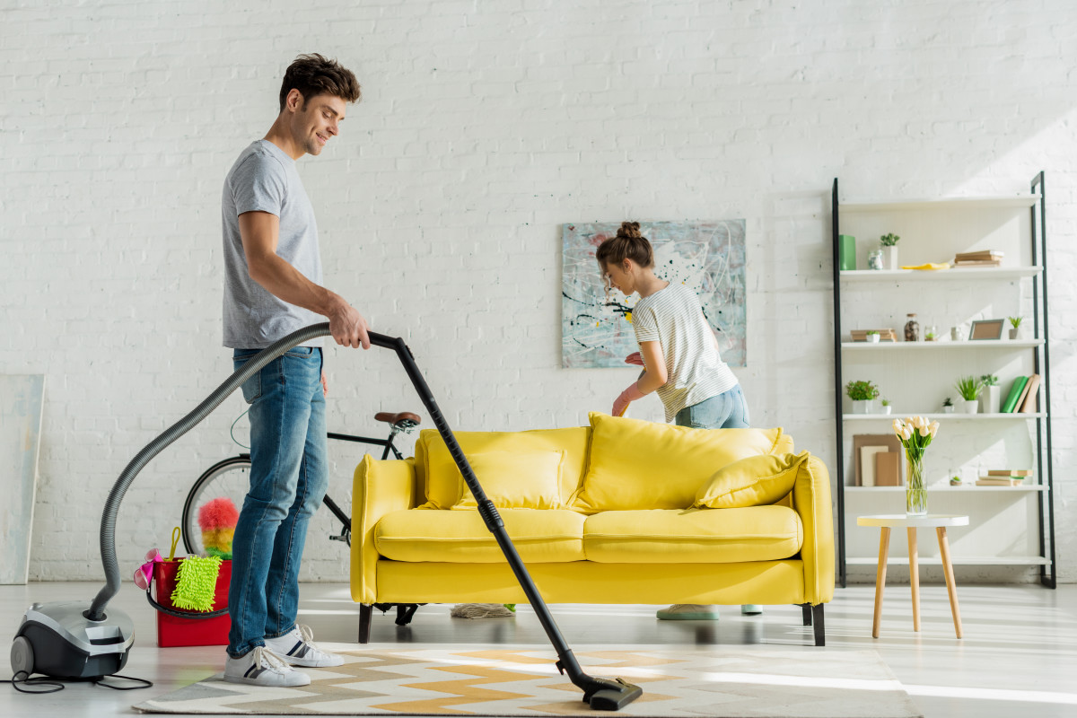 Aksu Bayan Temizlikçi